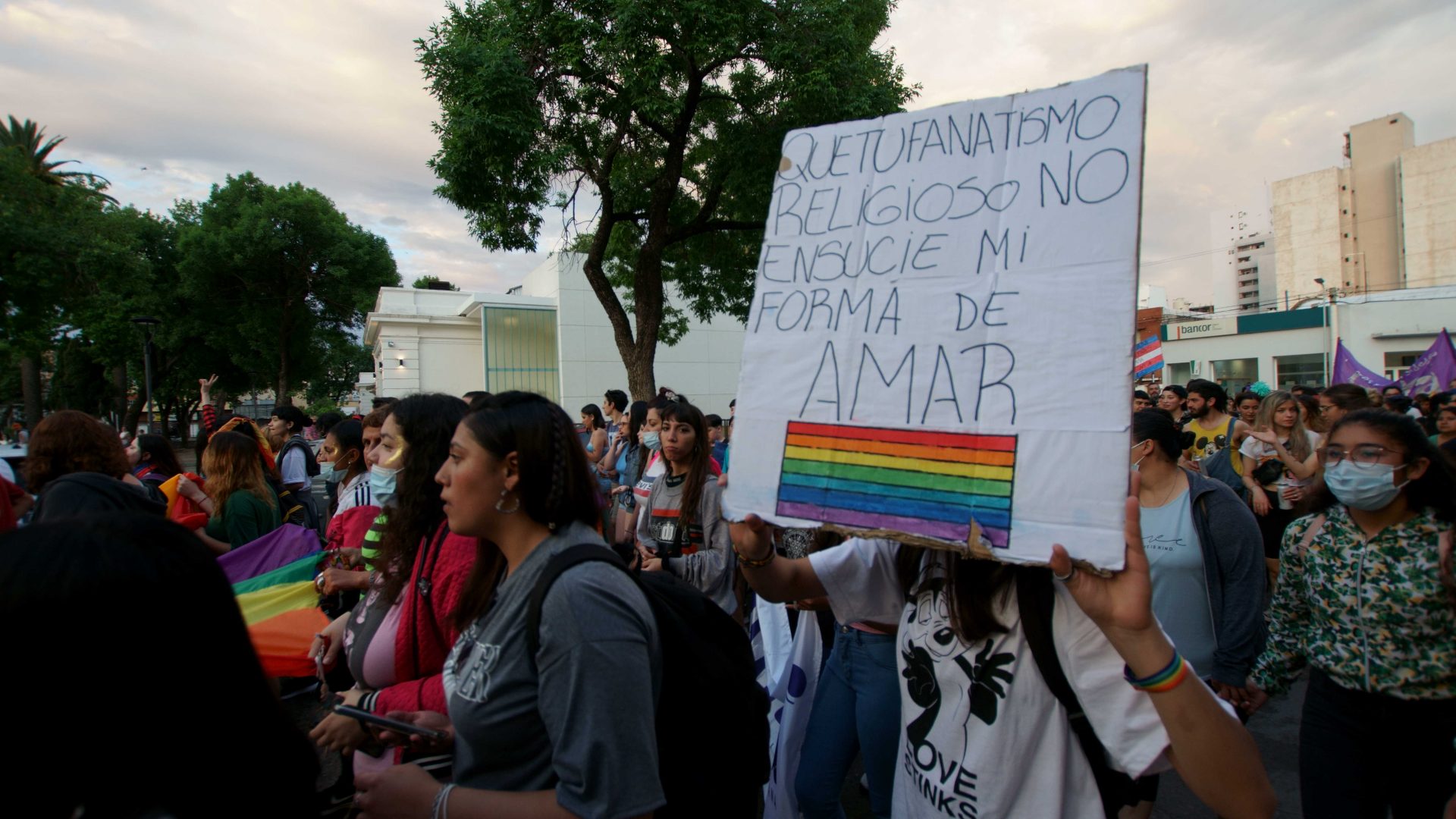 10 Marcha de la diversidad en Río Cuarto - La luna con gatillo